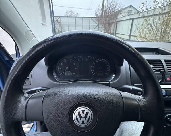 Синий Фольксваген Поло, объемом двигателя 1.39 л и пробегом 247 тыс. км за 4500 $, фото 18 на Automoto.ua