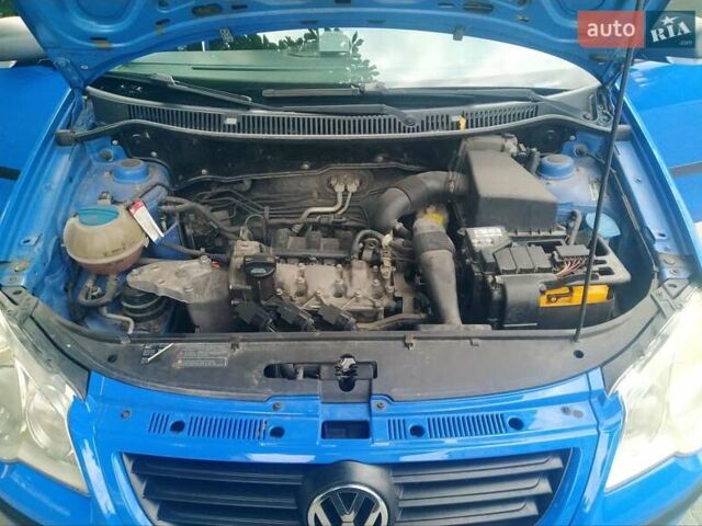 Синий Фольксваген Поло, объемом двигателя 1.2 л и пробегом 210 тыс. км за 4500 $, фото 19 на Automoto.ua