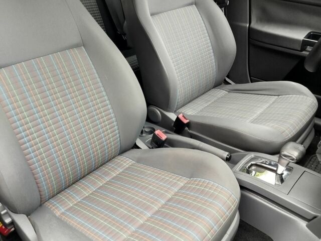 Синий Фольксваген Поло, объемом двигателя 1.4 л и пробегом 185 тыс. км за 5800 $, фото 12 на Automoto.ua