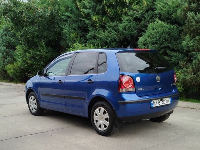 Синий Фольксваген Поло, объемом двигателя 1.4 л и пробегом 185 тыс. км за 5800 $, фото 2 на Automoto.ua