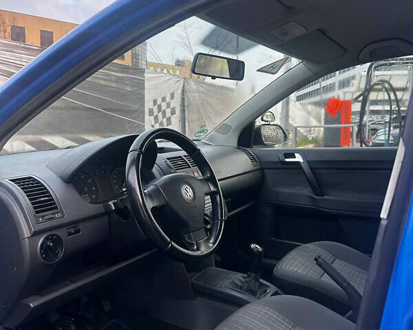 Синий Фольксваген Поло, объемом двигателя 1.2 л и пробегом 330 тыс. км за 4000 $, фото 10 на Automoto.ua