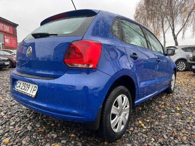 Синий Фольксваген Поло, объемом двигателя 1.2 л и пробегом 225 тыс. км за 5700 $, фото 2 на Automoto.ua