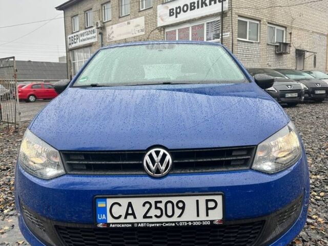 Синий Фольксваген Поло, объемом двигателя 1.2 л и пробегом 225 тыс. км за 5700 $, фото 4 на Automoto.ua
