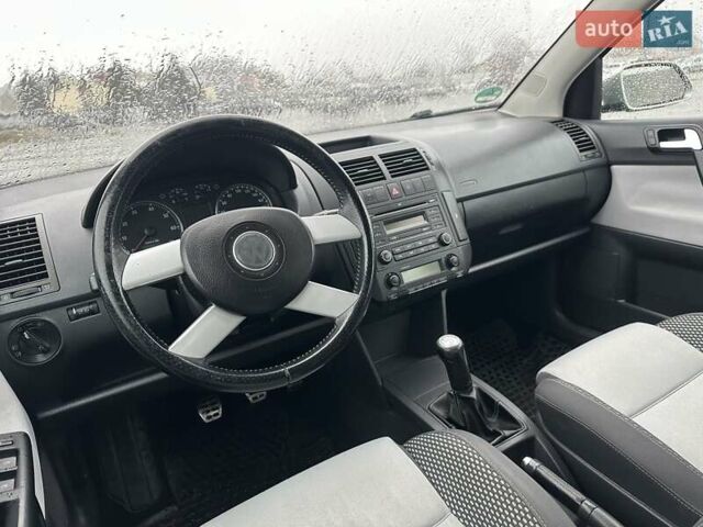 Синій Фольксваген Поло, об'ємом двигуна 1.6 л та пробігом 182 тис. км за 6950 $, фото 28 на Automoto.ua