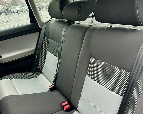 Синій Фольксваген Поло, об'ємом двигуна 1.6 л та пробігом 182 тис. км за 6950 $, фото 24 на Automoto.ua