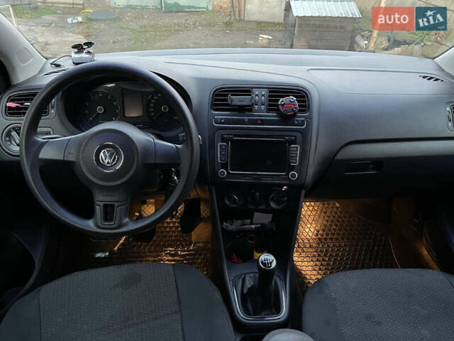 Синій Фольксваген Поло, об'ємом двигуна 1.4 л та пробігом 140 тис. км за 5800 $, фото 8 на Automoto.ua
