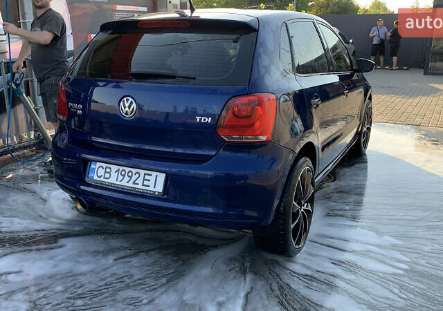 Синий Фольксваген Поло, объемом двигателя 1.2 л и пробегом 190 тыс. км за 4200 $, фото 17 на Automoto.ua