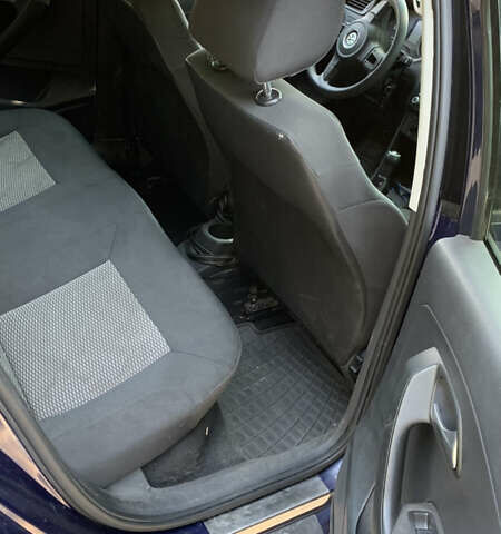 Синий Фольксваген Поло, объемом двигателя 1.2 л и пробегом 190 тыс. км за 4200 $, фото 6 на Automoto.ua