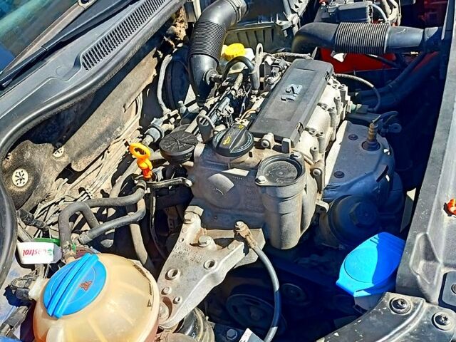 Синий Фольксваген Поло, объемом двигателя 1.2 л и пробегом 76 тыс. км за 4800 $, фото 3 на Automoto.ua