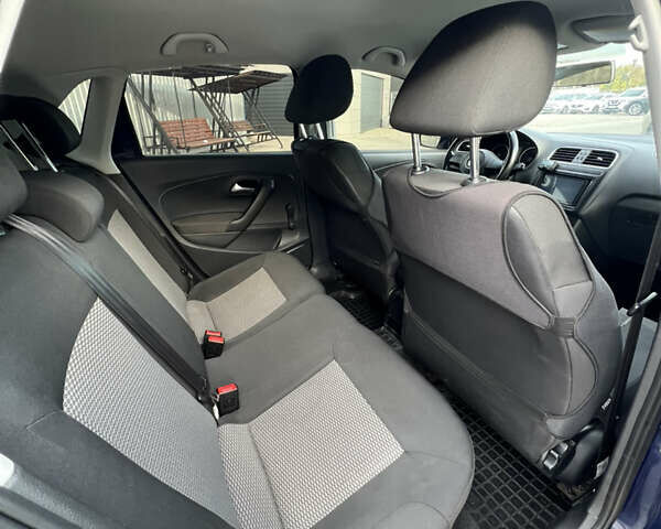 Синий Фольксваген Поло, объемом двигателя 1.2 л и пробегом 324 тыс. км за 5100 $, фото 17 на Automoto.ua