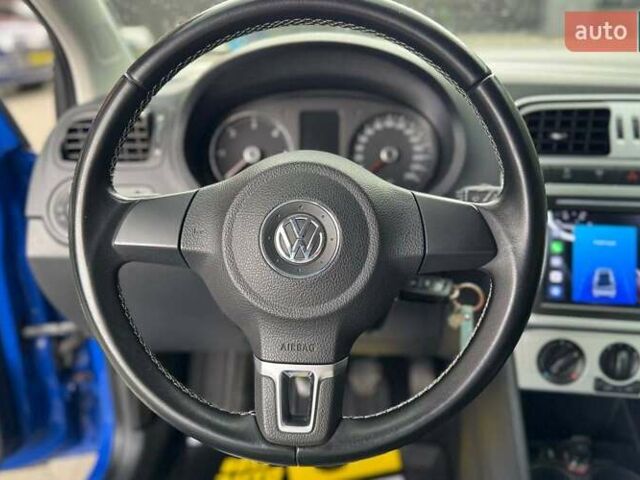 Синий Фольксваген Поло, объемом двигателя 1.6 л и пробегом 170 тыс. км за 7900 $, фото 9 на Automoto.ua