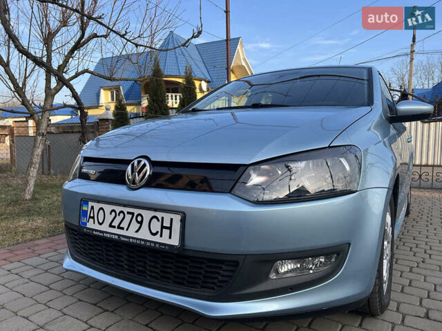Синий Фольксваген Поло, объемом двигателя 1.2 л и пробегом 251 тыс. км за 6100 $, фото 4 на Automoto.ua