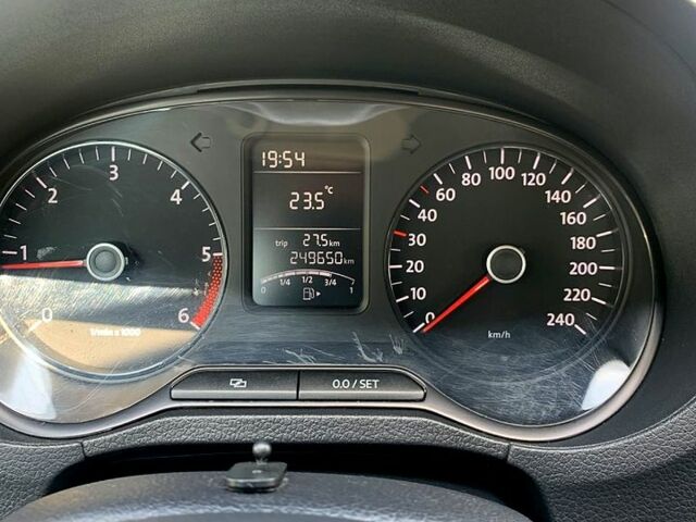 Синий Фольксваген Поло, объемом двигателя 1.2 л и пробегом 249 тыс. км за 6000 $, фото 7 на Automoto.ua