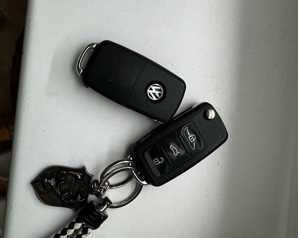 Синій Фольксваген Поло, об'ємом двигуна 1.39 л та пробігом 261 тис. км за 4999 $, фото 36 на Automoto.ua