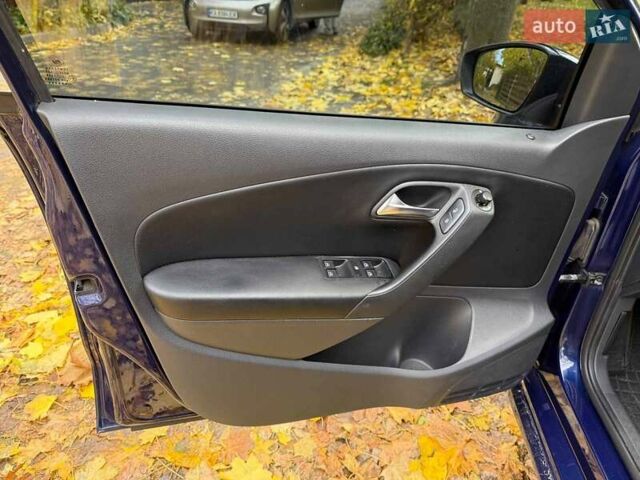 Синій Фольксваген Поло, об'ємом двигуна 1.6 л та пробігом 218 тис. км за 7290 $, фото 9 на Automoto.ua