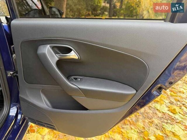 Синій Фольксваген Поло, об'ємом двигуна 1.6 л та пробігом 218 тис. км за 7290 $, фото 16 на Automoto.ua