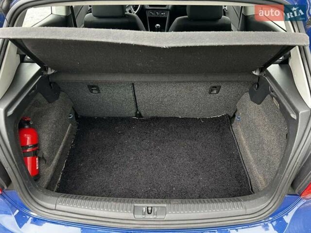 Синій Фольксваген Поло, об'ємом двигуна 1.2 л та пробігом 260 тис. км за 5900 $, фото 1 на Automoto.ua