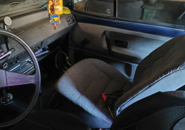 Синий Фольксваген Поло, объемом двигателя 1.4 л и пробегом 555 тыс. км за 800 $, фото 11 на Automoto.ua