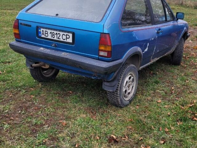 Синий Фольксваген Поло, объемом двигателя 1.1 л и пробегом 300 тыс. км за 285 $, фото 4 на Automoto.ua