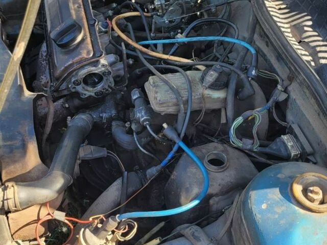 Синий Фольксваген Поло, объемом двигателя 1.1 л и пробегом 300 тыс. км за 285 $, фото 3 на Automoto.ua