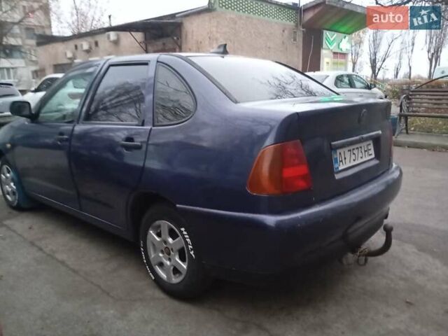 Синий Фольксваген Поло, объемом двигателя 1.4 л и пробегом 349 тыс. км за 1800 $, фото 3 на Automoto.ua