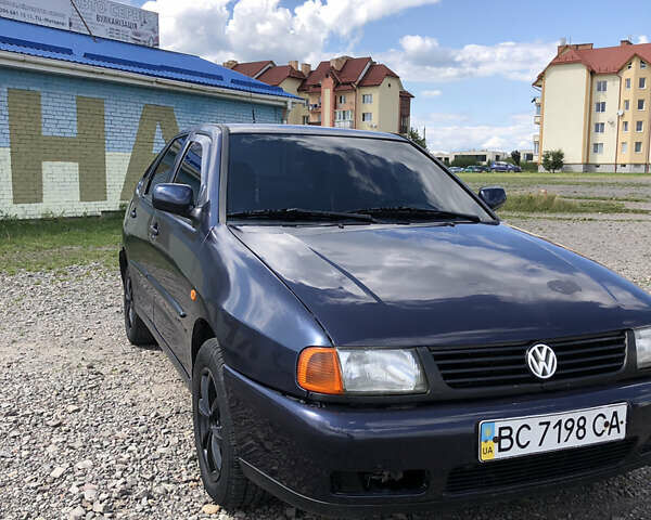Синій Фольксваген Поло, об'ємом двигуна 1.39 л та пробігом 282 тис. км за 1900 $, фото 2 на Automoto.ua