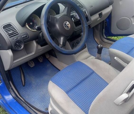 Синий Фольксваген Поло, объемом двигателя 1 л и пробегом 260 тыс. км за 3200 $, фото 2 на Automoto.ua