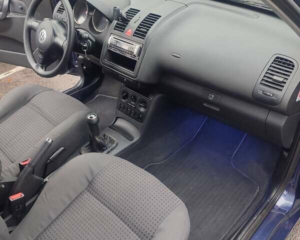 Синий Фольксваген Поло, объемом двигателя 1.6 л и пробегом 240 тыс. км за 2500 $, фото 3 на Automoto.ua