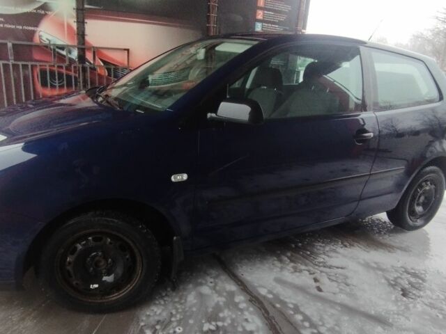 Синий Фольксваген Поло, объемом двигателя 1.2 л и пробегом 82 тыс. км за 3700 $, фото 1 на Automoto.ua