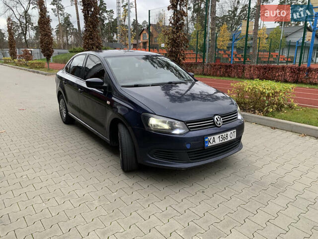 Синий Фольксваген Поло, объемом двигателя 1.6 л и пробегом 295 тыс. км за 5900 $, фото 2 на Automoto.ua