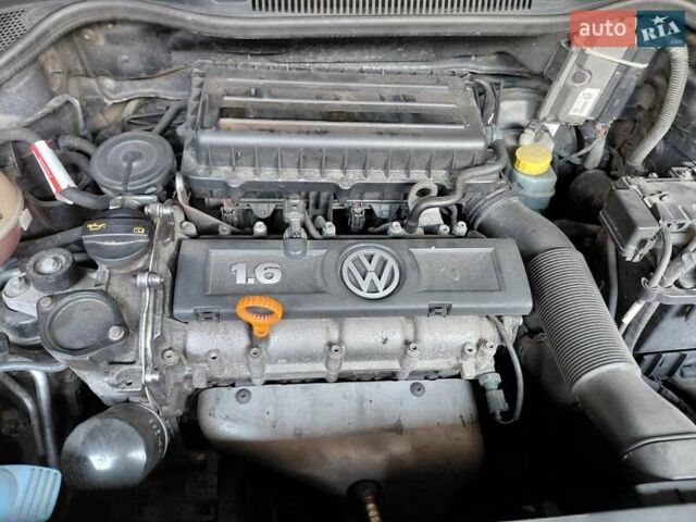 Синій Фольксваген Поло, об'ємом двигуна 1.6 л та пробігом 246 тис. км за 5550 $, фото 13 на Automoto.ua