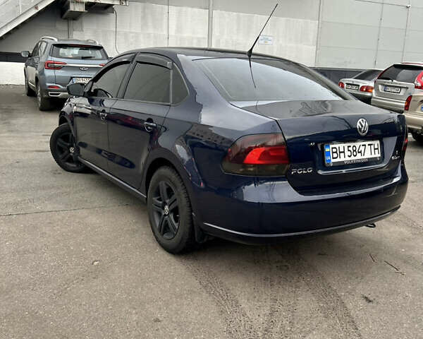 Синий Фольксваген Поло, объемом двигателя 1.6 л и пробегом 158 тыс. км за 7500 $, фото 2 на Automoto.ua