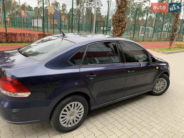 Синий Фольксваген Поло, объемом двигателя 1.6 л и пробегом 295 тыс. км за 5900 $, фото 4 на Automoto.ua