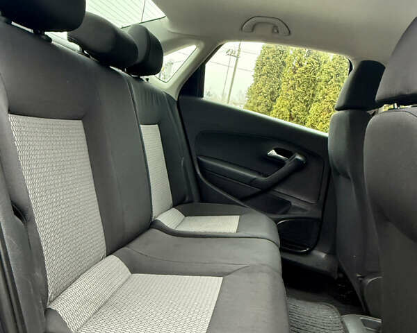 Синий Фольксваген Поло, объемом двигателя 1.6 л и пробегом 108 тыс. км за 8200 $, фото 41 на Automoto.ua