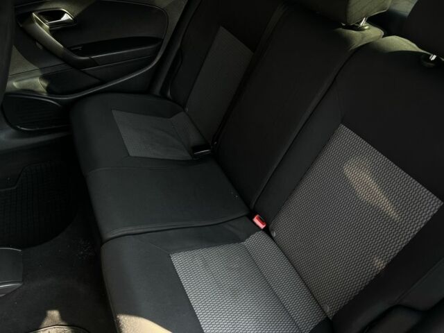 Синій Фольксваген Поло, об'ємом двигуна 1.6 л та пробігом 293 тис. км за 5300 $, фото 17 на Automoto.ua