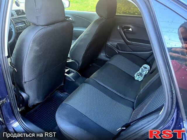 Синий Фольксваген Поло, объемом двигателя 1.6 л и пробегом 212 тыс. км за 6800 $, фото 11 на Automoto.ua