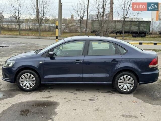 Синій Фольксваген Поло, об'ємом двигуна 1.6 л та пробігом 318 тис. км за 5400 $, фото 5 на Automoto.ua