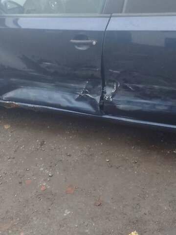 Синий Фольксваген Поло, объемом двигателя 1.6 л и пробегом 410 тыс. км за 3600 $, фото 6 на Automoto.ua