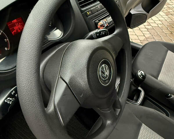 Синий Фольксваген Поло, объемом двигателя 1.6 л и пробегом 108 тыс. км за 8200 $, фото 31 на Automoto.ua