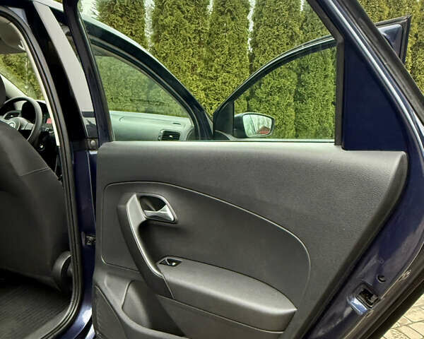 Синий Фольксваген Поло, объемом двигателя 1.6 л и пробегом 108 тыс. км за 8200 $, фото 27 на Automoto.ua