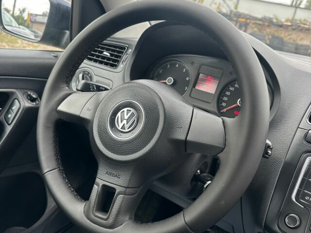 Синій Фольксваген Поло, об'ємом двигуна 1.6 л та пробігом 207 тис. км за 6600 $, фото 10 на Automoto.ua