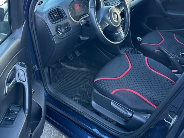 Синий Фольксваген Поло, объемом двигателя 1.6 л и пробегом 3 тыс. км за 4600 $, фото 6 на Automoto.ua