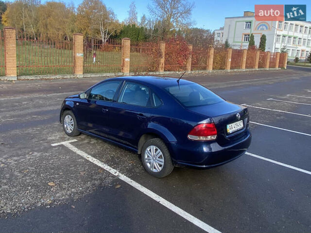 Синий Фольксваген Поло, объемом двигателя 1.6 л и пробегом 292 тыс. км за 5500 $, фото 12 на Automoto.ua