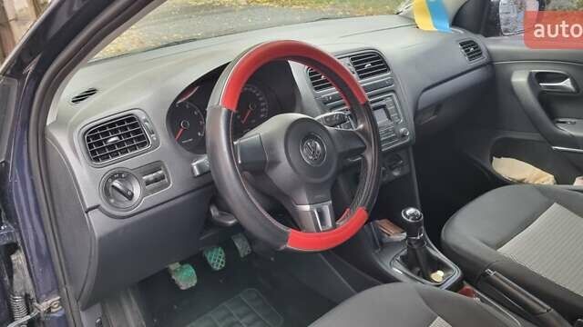 Синий Фольксваген Поло, объемом двигателя 1.6 л и пробегом 91 тыс. км за 8500 $, фото 6 на Automoto.ua