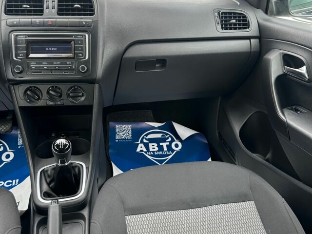 Синій Фольксваген Поло, об'ємом двигуна 1.6 л та пробігом 207 тис. км за 6600 $, фото 6 на Automoto.ua