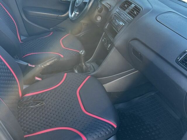 Синий Фольксваген Поло, объемом двигателя 1.6 л и пробегом 3 тыс. км за 4600 $, фото 5 на Automoto.ua