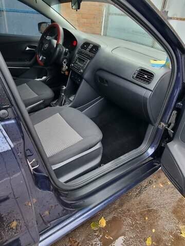 Синий Фольксваген Поло, объемом двигателя 1.6 л и пробегом 91 тыс. км за 8500 $, фото 9 на Automoto.ua