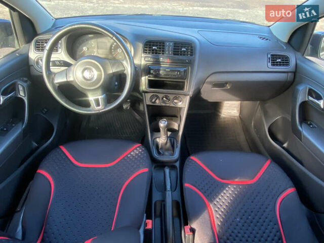 Синий Фольксваген Поло, объемом двигателя 1.6 л и пробегом 292 тыс. км за 4800 $, фото 20 на Automoto.ua