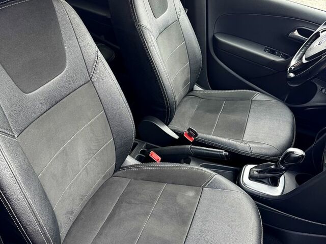 Синий Фольксваген Поло, объемом двигателя 1.4 л и пробегом 166 тыс. км за 10000 $, фото 5 на Automoto.ua