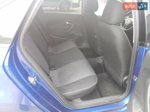 Синий Фольксваген Поло, объемом двигателя 1.39 л и пробегом 185 тыс. км за 10500 $, фото 2 на Automoto.ua